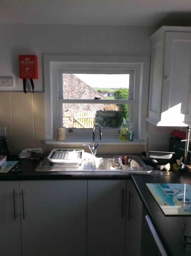 Quaint And Quirky Former Crofters Cottage In Port Ellen Extérieur photo