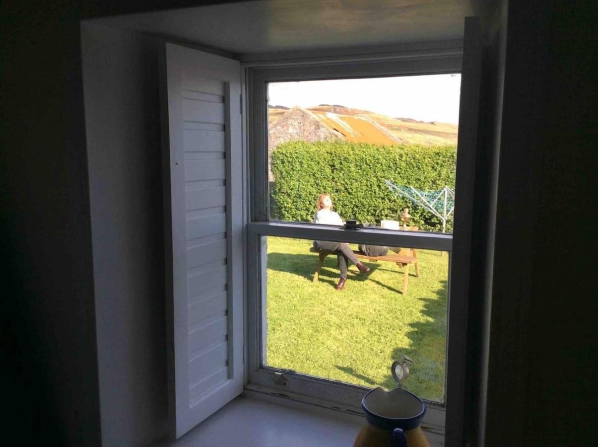 Quaint And Quirky Former Crofters Cottage In Port Ellen Extérieur photo