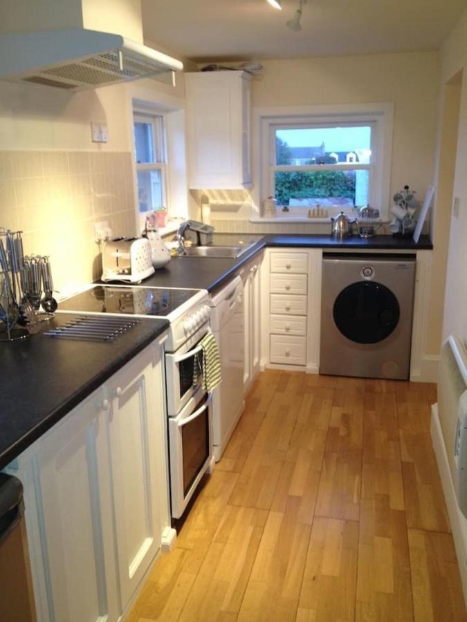 Quaint And Quirky Former Crofters Cottage In Port Ellen Extérieur photo