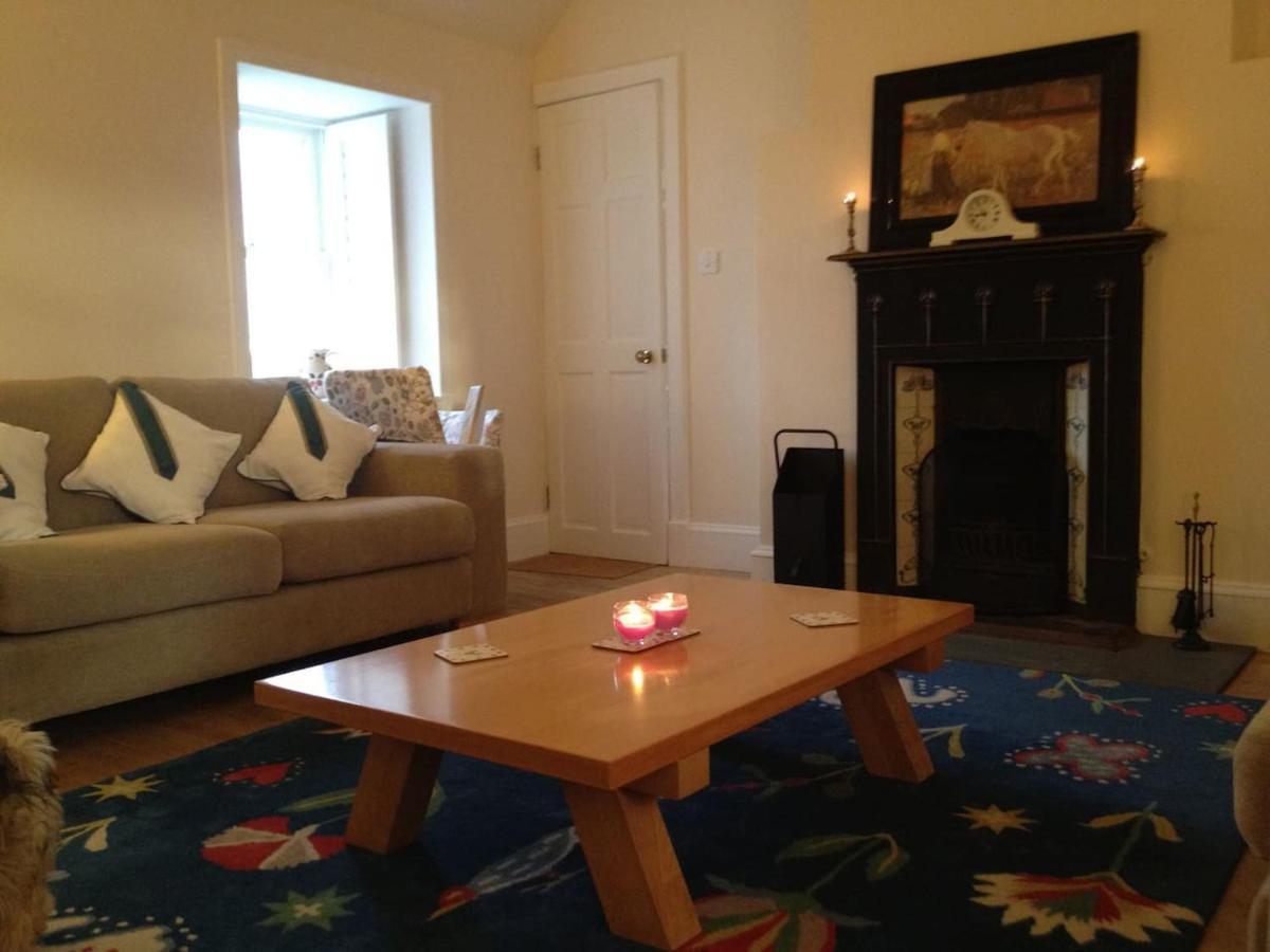 Quaint And Quirky Former Crofters Cottage In Port Ellen Extérieur photo